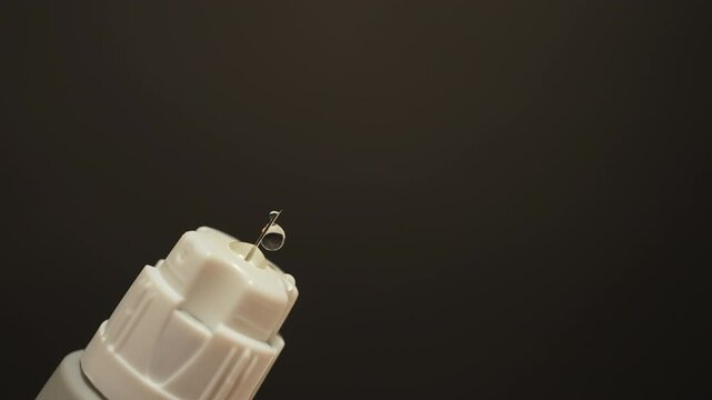 Diabetes medication spray from syringe or needle to reduce air bubbles. Drugs for diabetes Type 2 prevention and management.