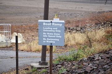 boat ramp sign