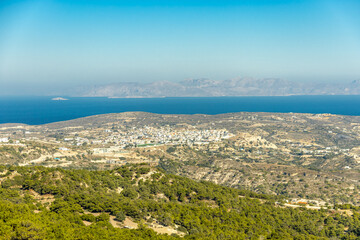 Fototapeta premium Kleiner Spaziergang durch Kefalos in der Süd Ägäis auf der wunderschönen griechischen Sonneninsel Kos im mediteranen Flair - Griechenland