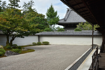 大本山南禅寺　方丈前庭「虎の児渡し」