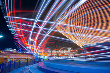 コスモワールドの観覧車のある夜景