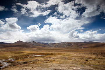 The desolate Ngari region of Tibet and the Xinjiang-Tibet Highway