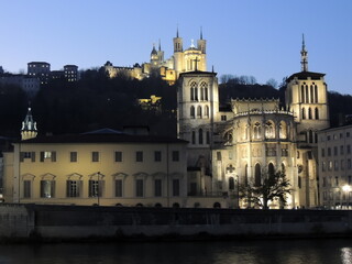 Fototapeta premium Lyon at dusk - Fourvière