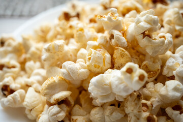 close up of caramel and honey popcorn