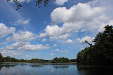 Obraz premium clouds over the lake