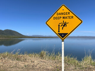 Warning danger deep water sign