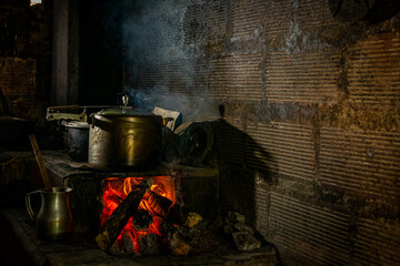 Traditional Colombian country cooking: Campfire Cooking