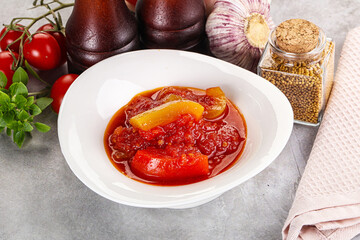 Hungarian lecho with bell pepper