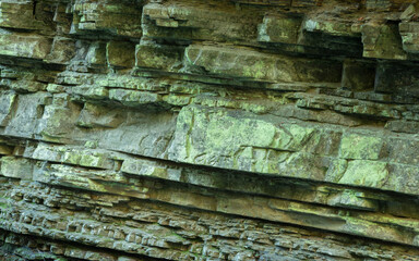 warstwowa tekstura skały © Mariusz Sowula