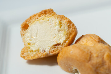 Eclairs