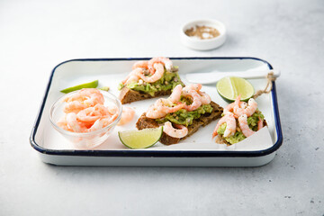 Avocado sandwiches with shrimps