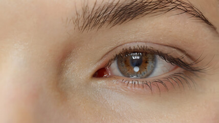 Obraz premium Close-Up of a Female Eye with Natural Detail and Stunning Clarity, woman eye, female beauty,