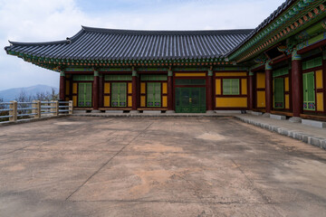 exterior of the Buddhist temple building in autumn