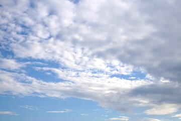 Obraz premium Blue sky and white clouds. Blue sky and white clouds floated in the sky on a clear day.