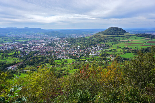 Eningen unter Achalm bei Reutlingen am Fusse der Schw&auml;bischen Alb; Baden W&uuml;rttemberg; Deutschland;