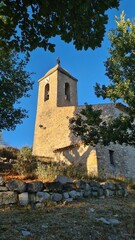 La belle église provençale de Saint-Vincent-sur-Jabron