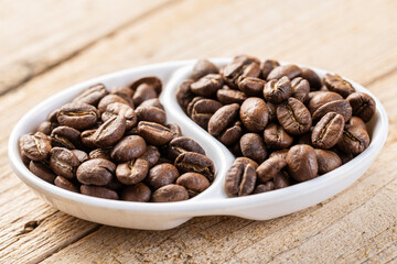 roasted coffee beans, Colombian coffee