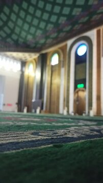 blur and defocused: on mosque