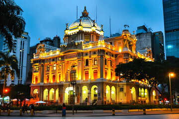 Naklejka premium Illuminated Historic Building at Dusk