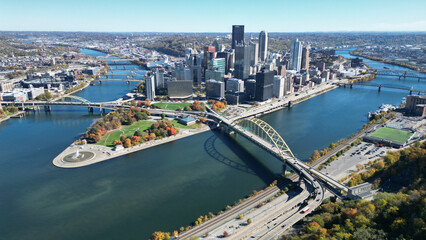 Fototapeta premium Pittsburgh Triangle in the Fall