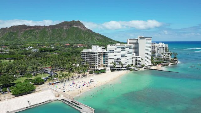 Hotels and condos on the Gold Coast with Diamond Head at the edge of Waikiki in Honolulu on Oahu, Hawaii	

