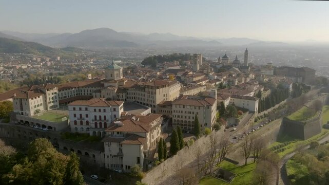 Bergamo Alta beautiful autumn sunny day,
orbiting around the episcopal seminary