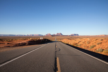 Forrest Gump Point near Monument Valley Rock Formations, Utah-Arizona Border, USA – Iconic Desert Landscapes with Majestic Buttes and Mesas, Captured in Stunning Light and Natural Splendor