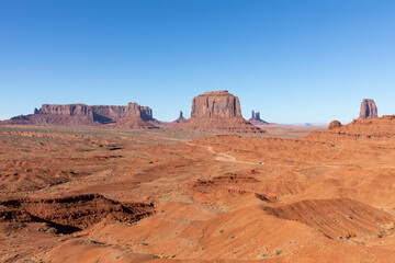 Monument Valley Rock Formations, Arizona-Utah Border, USA – Iconic Desert Landscapes with Majestic Buttes and Mesas, Captured in Stunning Light and Natural Splendor