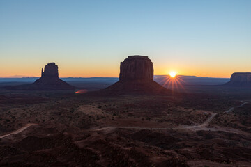 Monument Valley Rock Formations, Arizona-Utah Border, USA &ndash; Iconic Desert Landscapes with Majestic Buttes and Mesas,  Captured in Breathtaking Sunrise Light