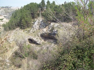 Cueva en roca
