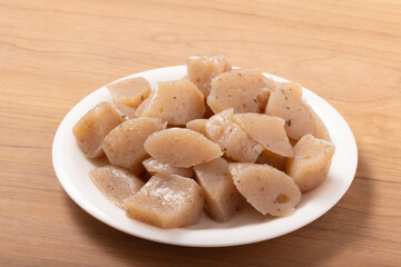 手ちぎり　コンニャク