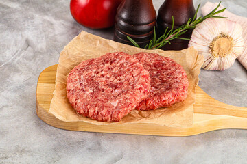 Raw round beef cutlet minced meat