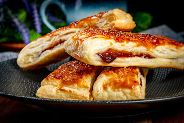 Puff pastry cookies with jam.