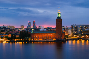 Obraz premium スウェーデン 夜のストックホルム市庁舎