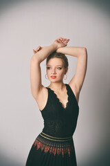 frau, gestalten, schönheit, leitbild, bekleidung, flamenco, spanisch, rassig, rasseweib, tanzen, dancing, balerina, haar, glamour, person, frau, atelier, leute, stil, lächeln, eleganz, posing, black,  © fotoak80