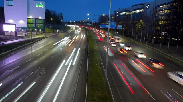 Time-Lapse of Traffic on Ring Road 1 (Keh&auml; I) at Night, Helsinki, Finland