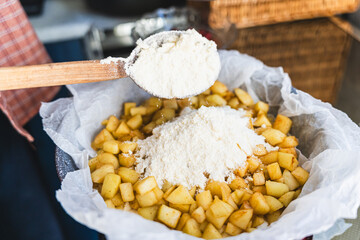 autumn recipe preparation process of apple crumb cake for Thanksgiving