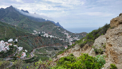Fototapeta premium Blick auf Taganana im Anaga-Gebirge auf Teneriffa