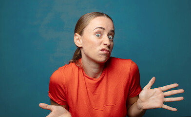 feeling clueless and confused, having no idea, absolutely puzzled with a dumb or foolish look