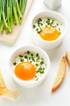 Eggs en cocotte (baked eggs)