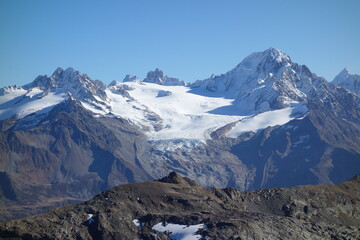 Vue sur le glacier du Tour depuis le massif des Aiguilles rouges (Alpes, France)