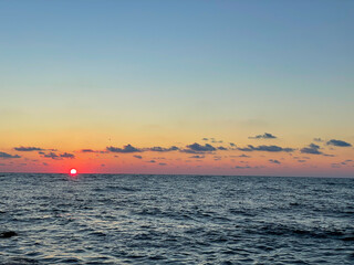 Fototapeta premium beautiful landscape sea sunset horizon on beach