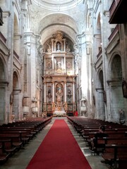 Obraz premium Interior de la iglesia de San Francisco en Santiago de Compostela, Galicia