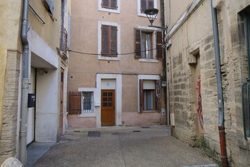 Bâtiment typique, vue de l'extérieur, ville de Carpentras, département du Vaucluse, France