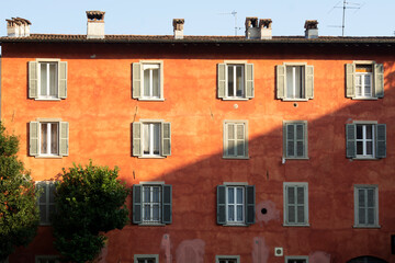 Fototapeta premium BERGAMO, ITALY - November 4, 2024 : apartment building in the city center