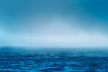 Fototapeta premium Bright blue gradient of sea and sky with rough textures, perfect for open, dynamic designs.