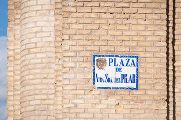 Obraz premium Azulejos en la plaza del Pilar, zaragoza, aragon, españa.