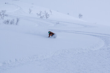 バックカントリースノーボード