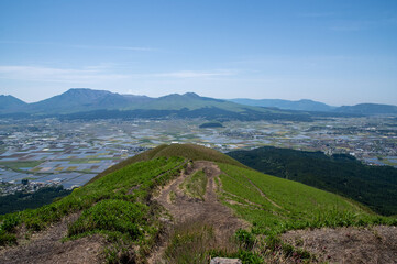 春の阿蘇