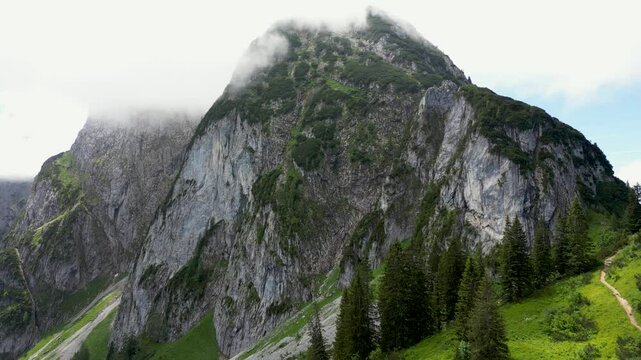 Picturesque mountain with rocky peaks and grassy sides, Grosser Donnerkogel, 4k